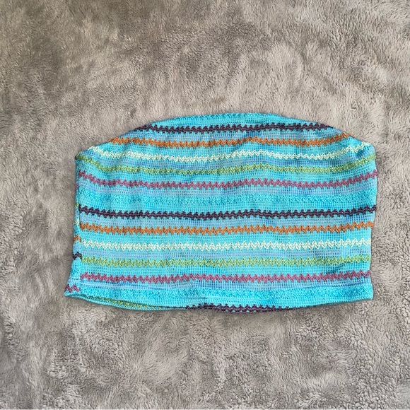 Blue Knit Cropped Tube Top - Picture 4 of 7